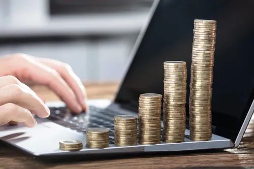 中国人口近61年来首次负增长！仅差0.2个百分点，逼近中度老龄化？